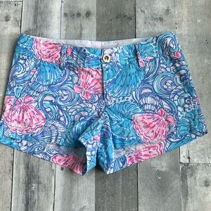 Lilly Pulitzer shorts size 4 blue pink white design, great condition